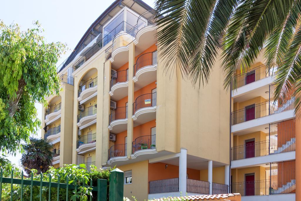 Residence Palazzo Sayonara Tortoreto Exterior foto